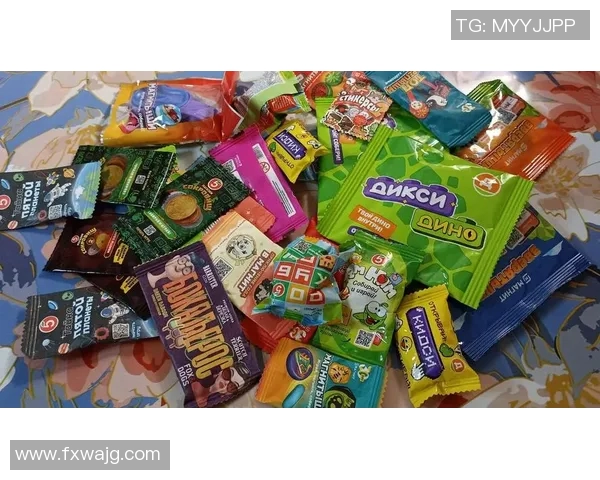 在俄罗斯街头偶遇足球明星的惊喜瞬间与精彩互动视频分享