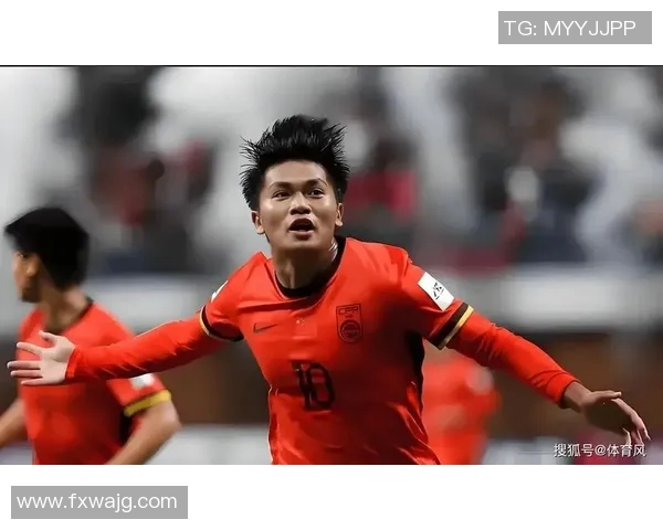 国足比赛直播精彩瞬间尽在CCTV5全程跟踪报道助力球队奋勇争先